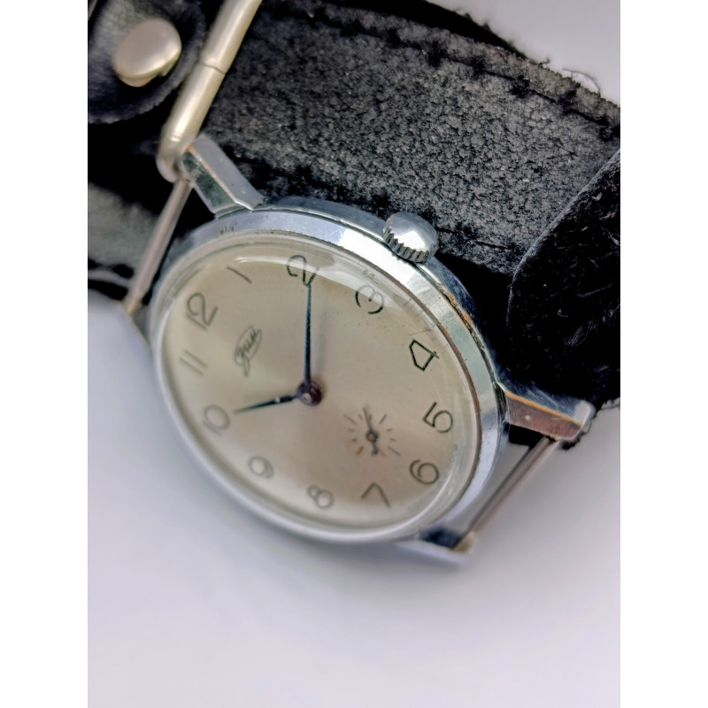 ZIM 2602 Soviet Watch 15 Jewels Maslennikov Watch Factory Made in USSR 1970s ZIM 2602 Soviet Watch 15 Jewels Maslennikov Watch Factory Made in USSR 1970s
