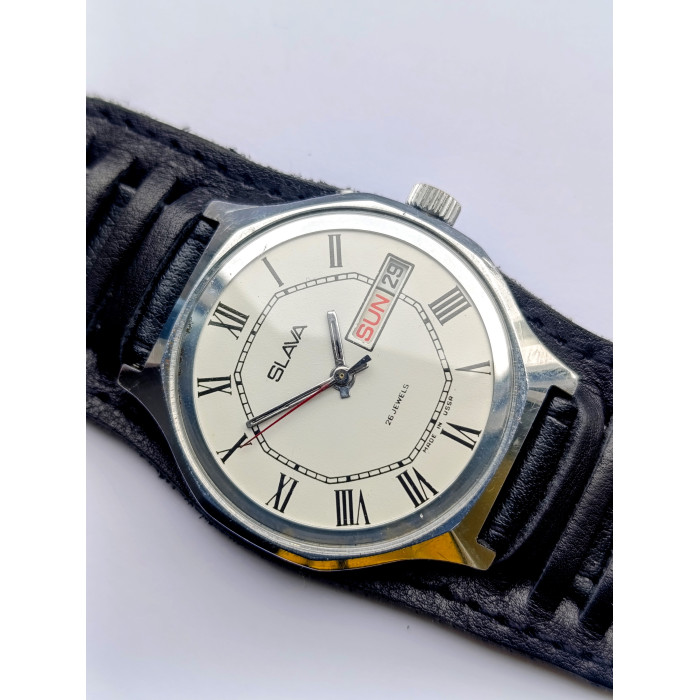 Rare Slava 2428 Mechanical Watch from USSR – 26 Jewels Movement, Dual Calendar, Authentic Soviet Men’s Wristwatch