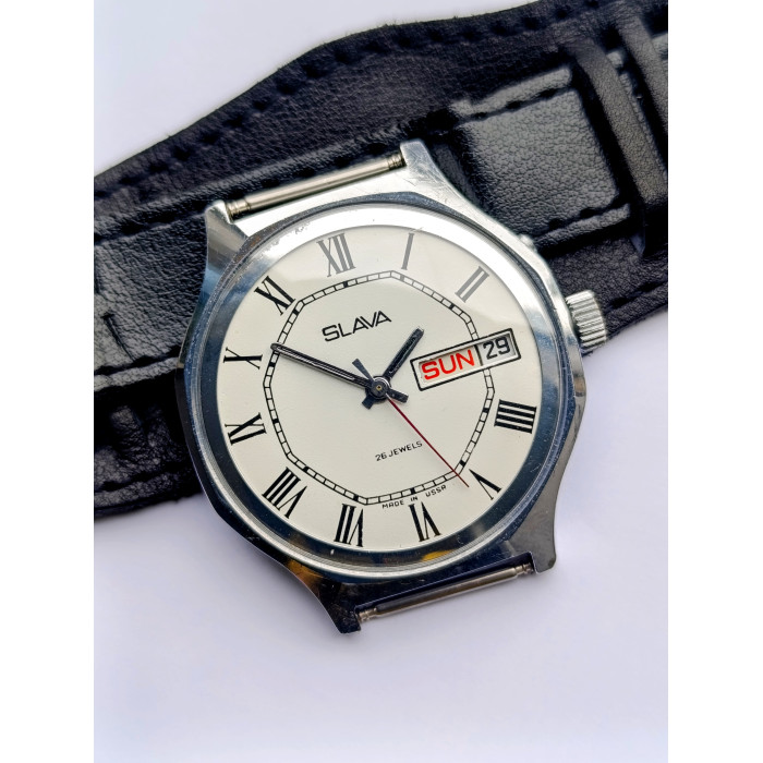 Rare Slava 2428 Mechanical Watch from USSR – 26 Jewels Movement, Dual Calendar, Authentic Soviet Men’s Wristwatch