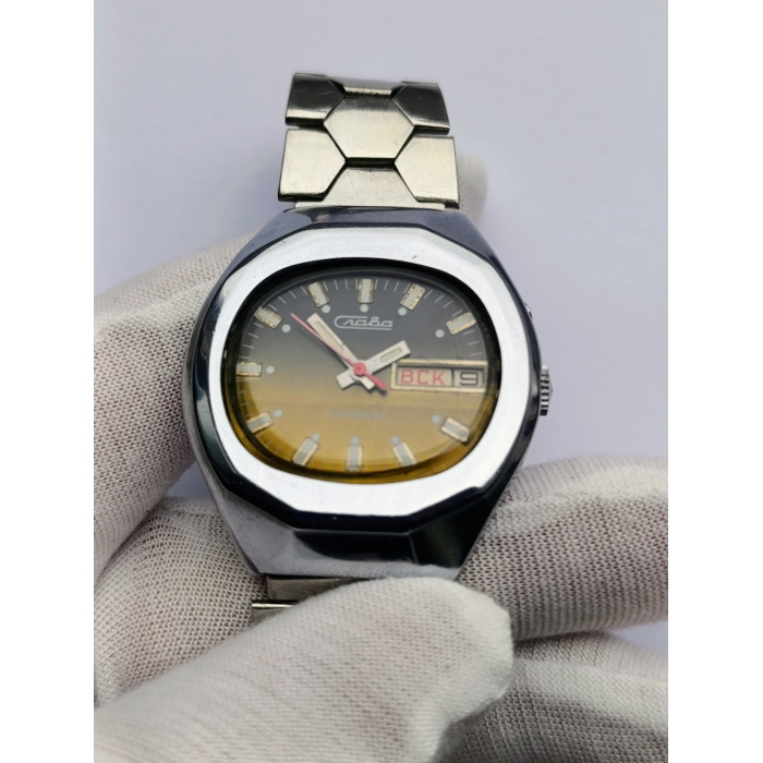 Rare Slava 2428 USSR Mechanical Watch – All Original, Faceted Chrome Case, 26 Jewels