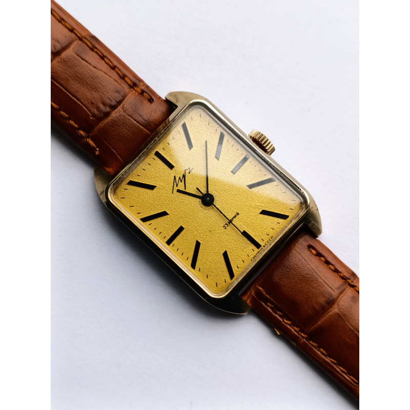 Luch 2209 Soviet Vintsge Watch 23 Jevels Model 743651 Minsk Watch Factory Made in USSR 1980s Luch 2209 Soviet Vintsge Watch 23 Jevels Model 743651 Minsk Watch Factory Made in USSR 1980s