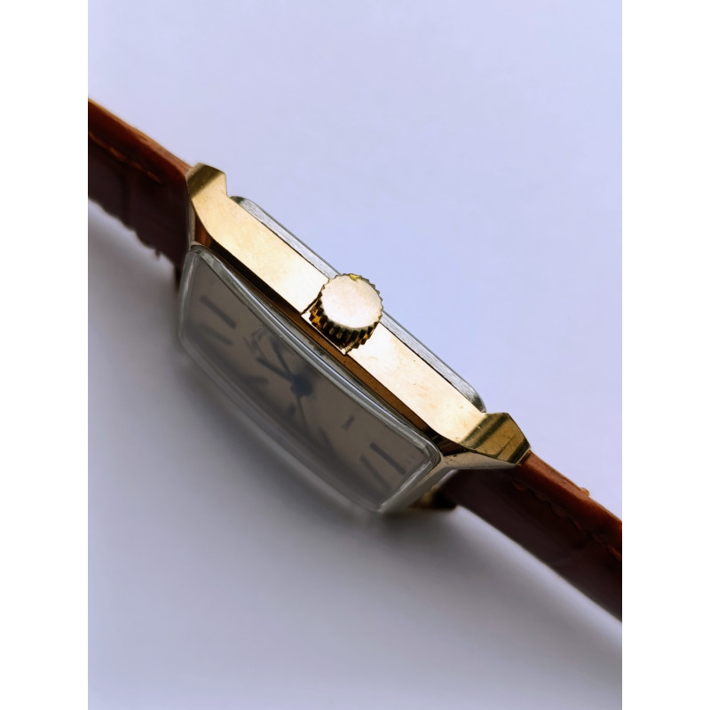 Luch 2209 Soviet Vintsge Watch 23 Jevels Model 743651 Minsk Watch Factory Made in USSR 1980s Luch 2209 Soviet Vintsge Watch 23 Jevels Model 743651 Minsk Watch Factory Made in USSR 1980s