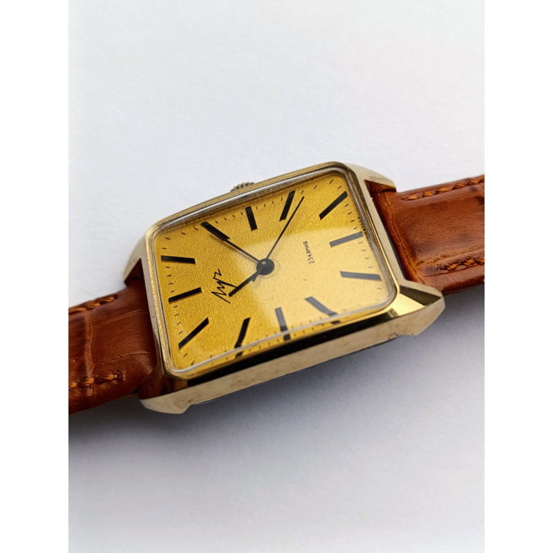 Luch 2209 Soviet Vintsge Watch 23 Jevels Model 743651 Minsk Watch Factory Made in USSR 1980s Luch 2209 Soviet Vintsge Watch 23 Jevels Model 743651 Minsk Watch Factory Made in USSR 1980s