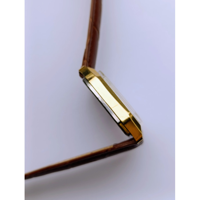 Luch 2209 23 Jewels Vintage Soviet Watch – Octagonal Gold-Plated Case