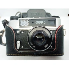 The Authentic Guide to Russian and Soviet Cameras ; Made in USSR by Jean Loup Princelle: Near Fine Soft cover (2004) Second Edition, N/A | Westwood Books